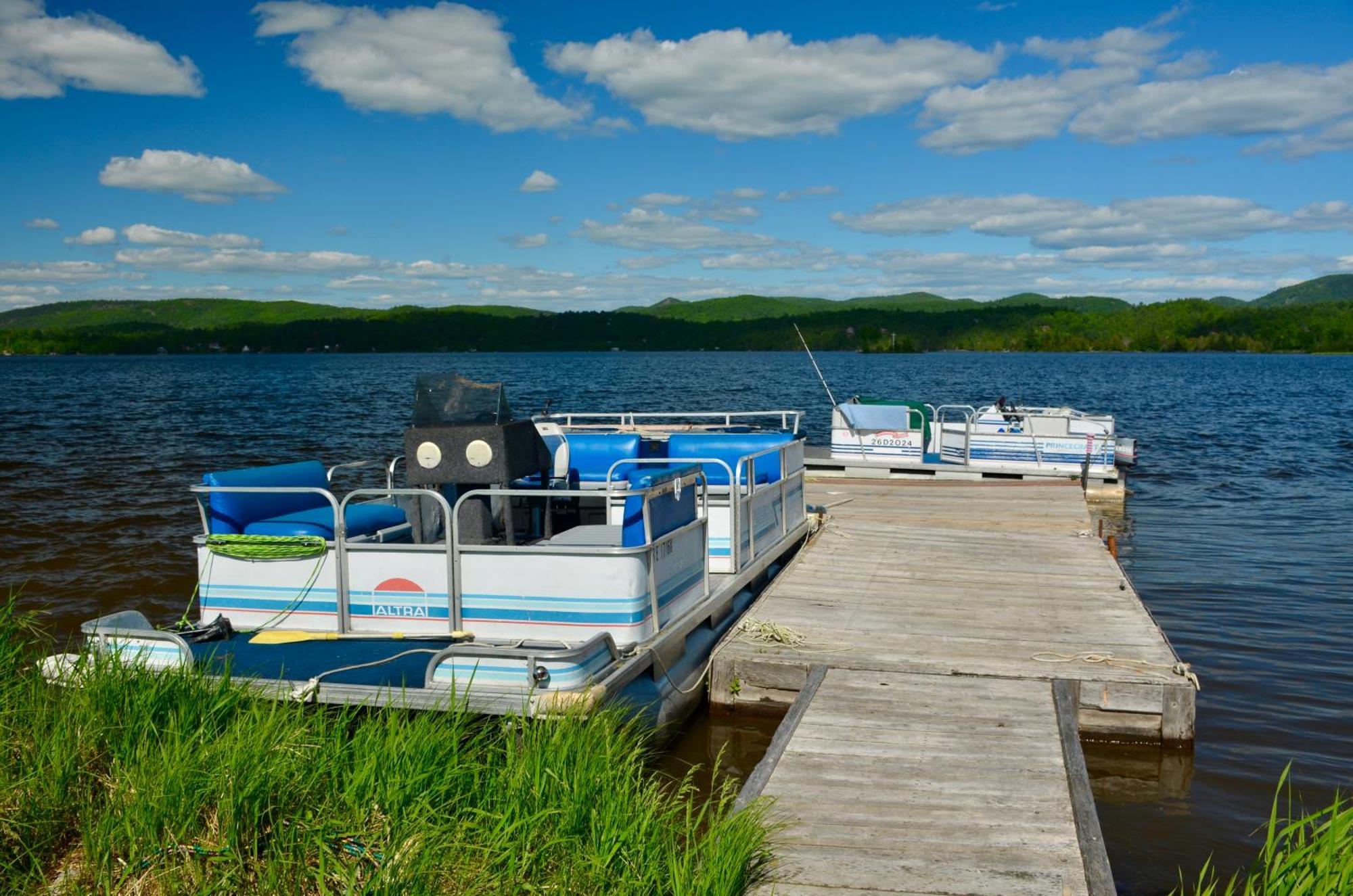 Resort Lac Ste-Marie Lac Sainte-Marie Exterior photo